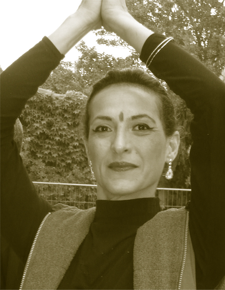 Sylvie, tango maestra, qiQong, Taï-Chi, Natha Yoga